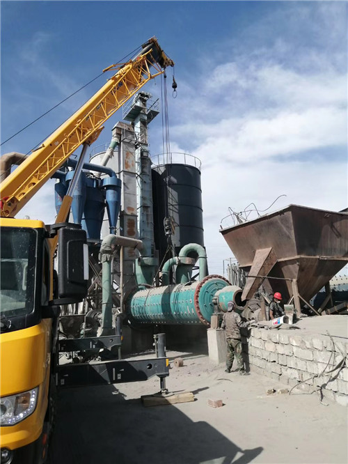 永寿县设备搬运等各类工程项目中，吊车起着关键作用